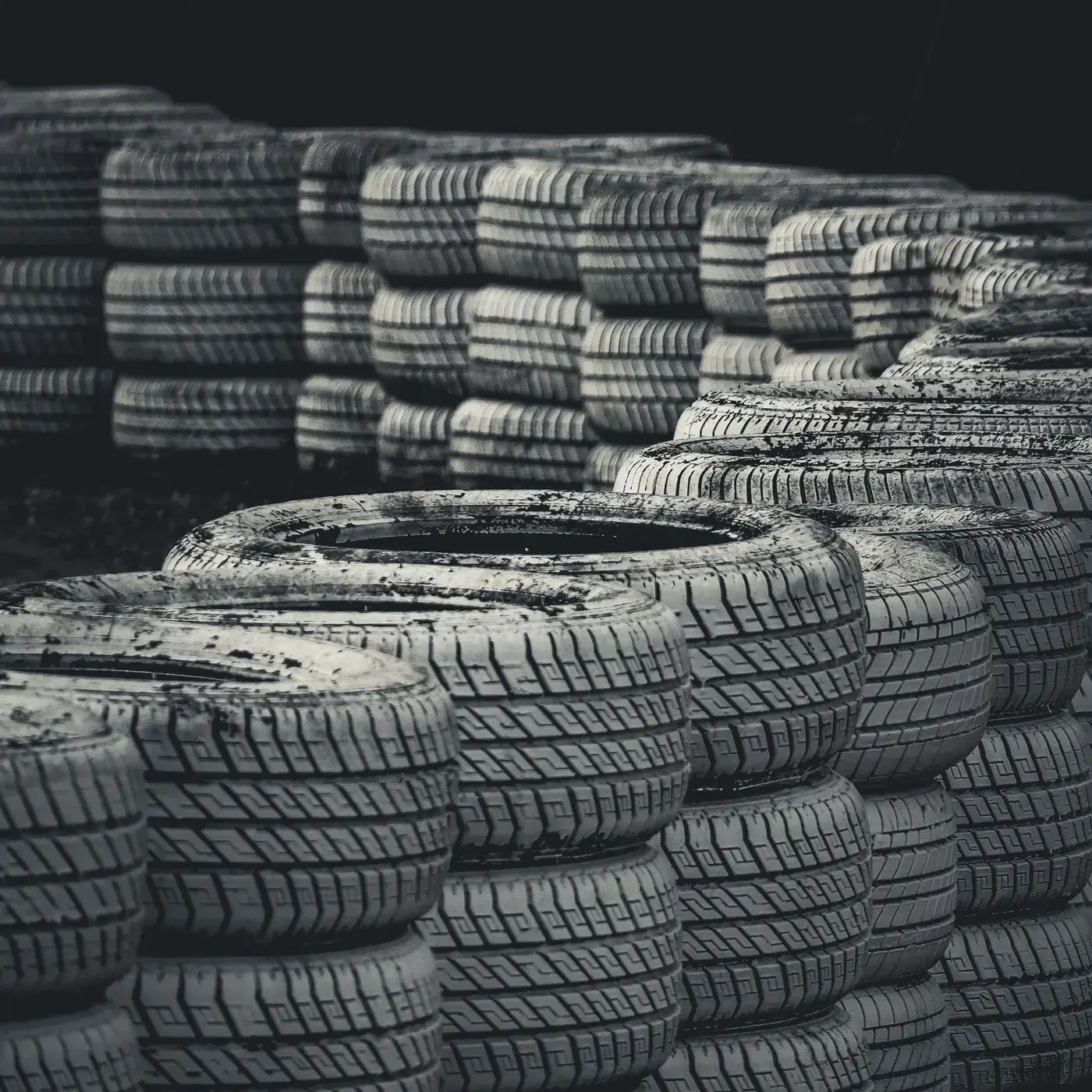SUV & Light Truck Tire (LTR)